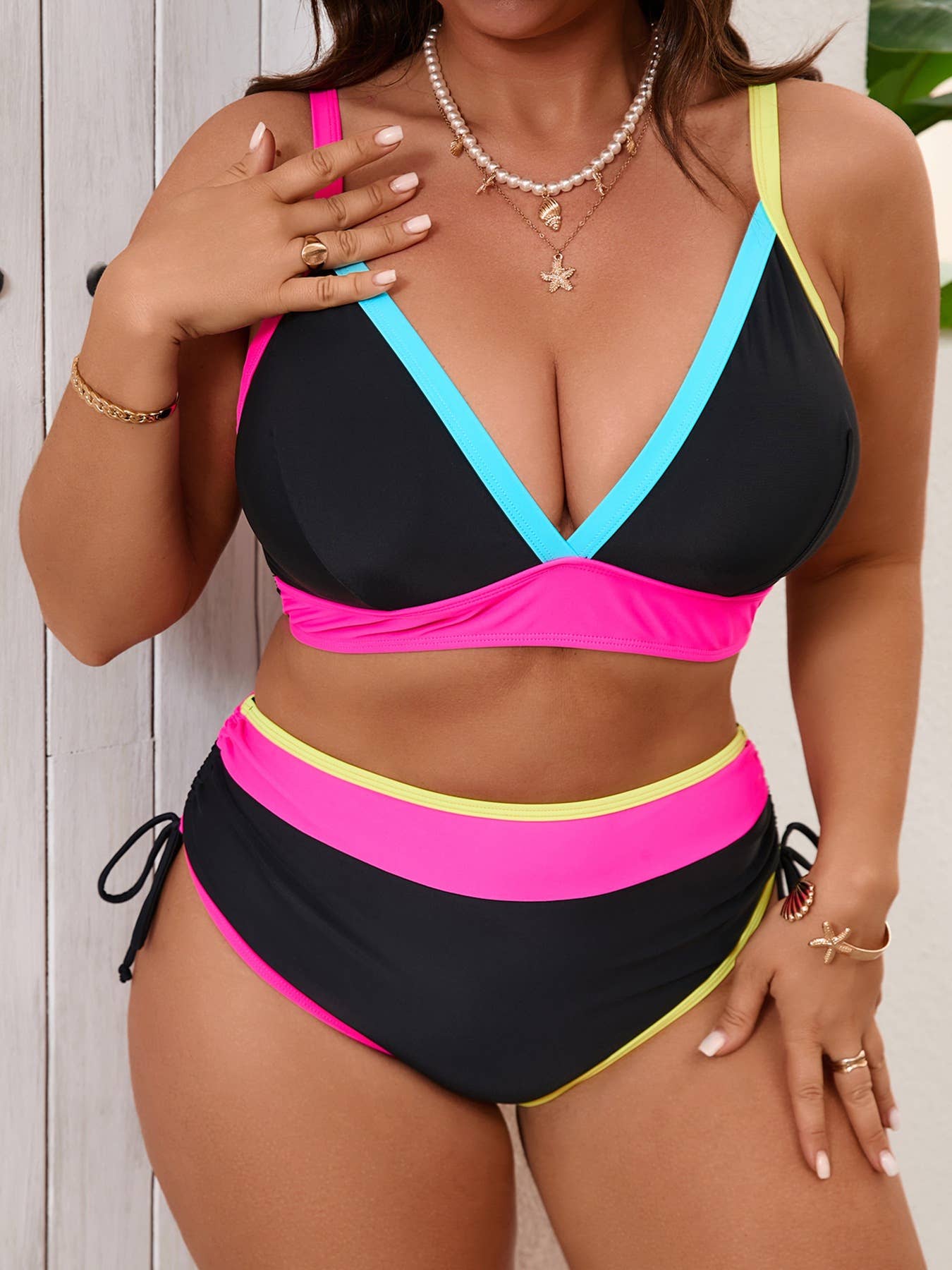 Plus Size Color Block V Neck Bikini Set High Waisted: Black / 4XL